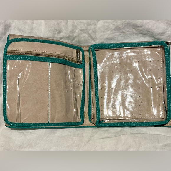 Kate Spade Jewelry Case - Picture 2 of 2